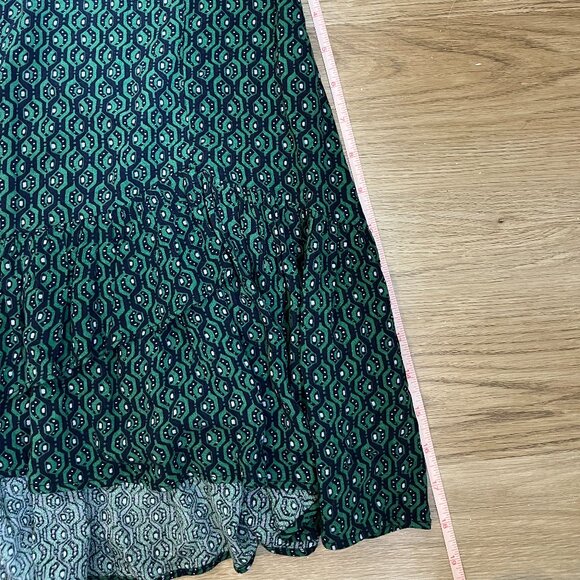 Free People NWT Green and Blue Geometric Pattern Ruffle Skirt Sz 2 - Picture 7 of 8